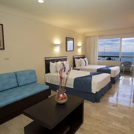 Aquamarina Beach Hotel Cancún Exterior foto