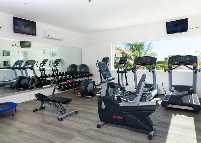 Aquamarina Beach Hotel